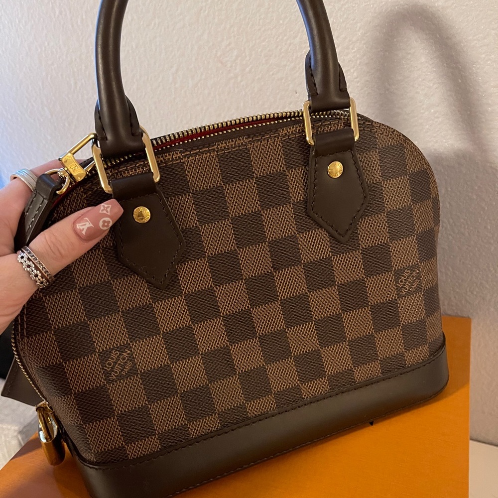 Louis Vuitton alma bb